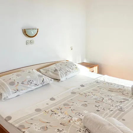 Apartament 2 Bedroom Amazing In Rab Rab Town