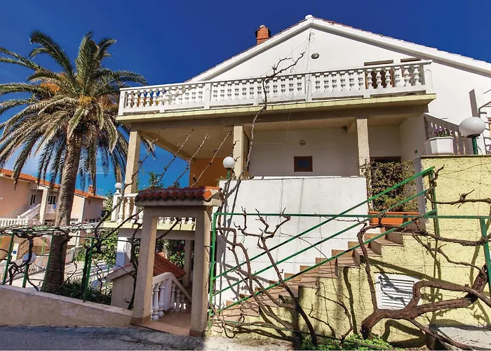 Apartment Beautiful In Rab With Wifi *