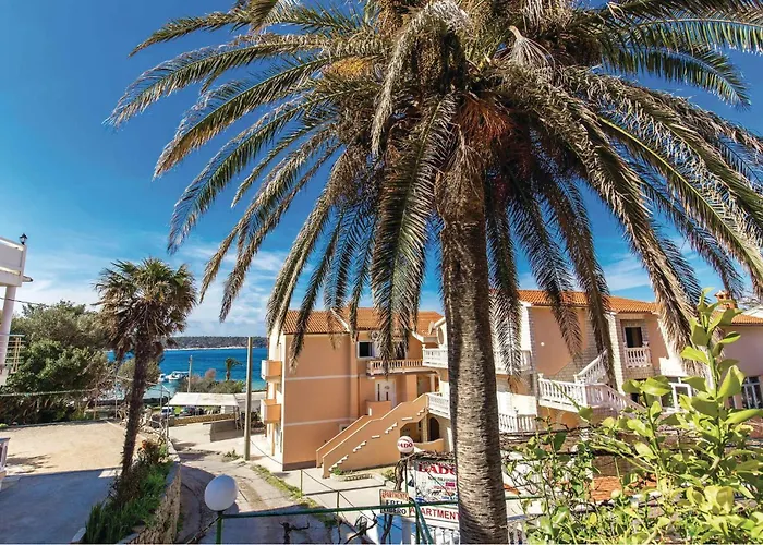Beautiful In Rab With Wifi Rab Town